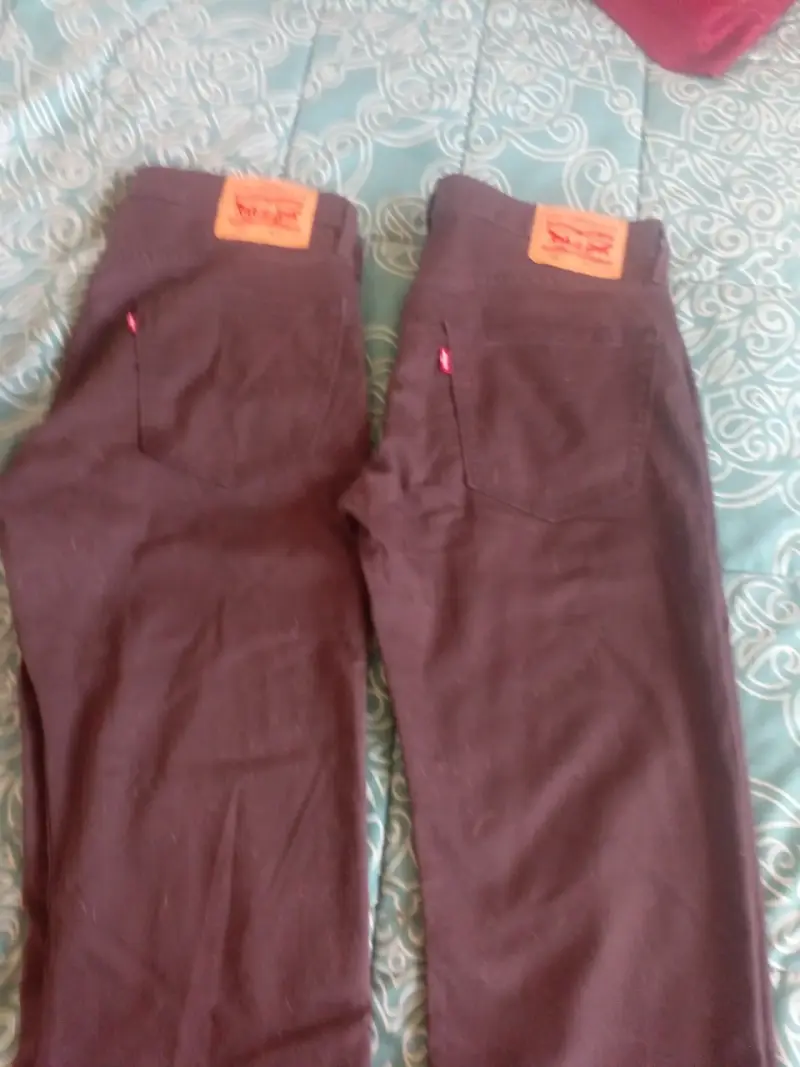 Jeans negros Levi's para hombre en buen estado - 2