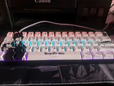 Teclado Gamer Onikuma G55 Solo Leveling RGB - miniatura 4