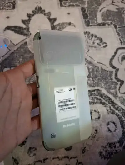 Xiaomi 17 Pro Max nuevo con cargador - miniatura 3