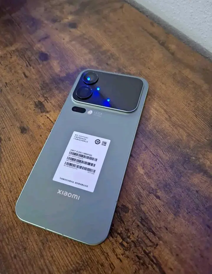 Xiaomi 17 Pro Max nuevo con cargador - 4