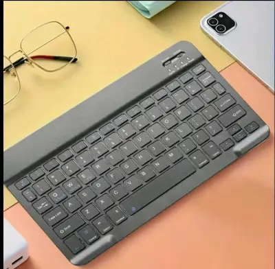 Teclado inalámbrico Bluetooth compacto negro - miniatura 1