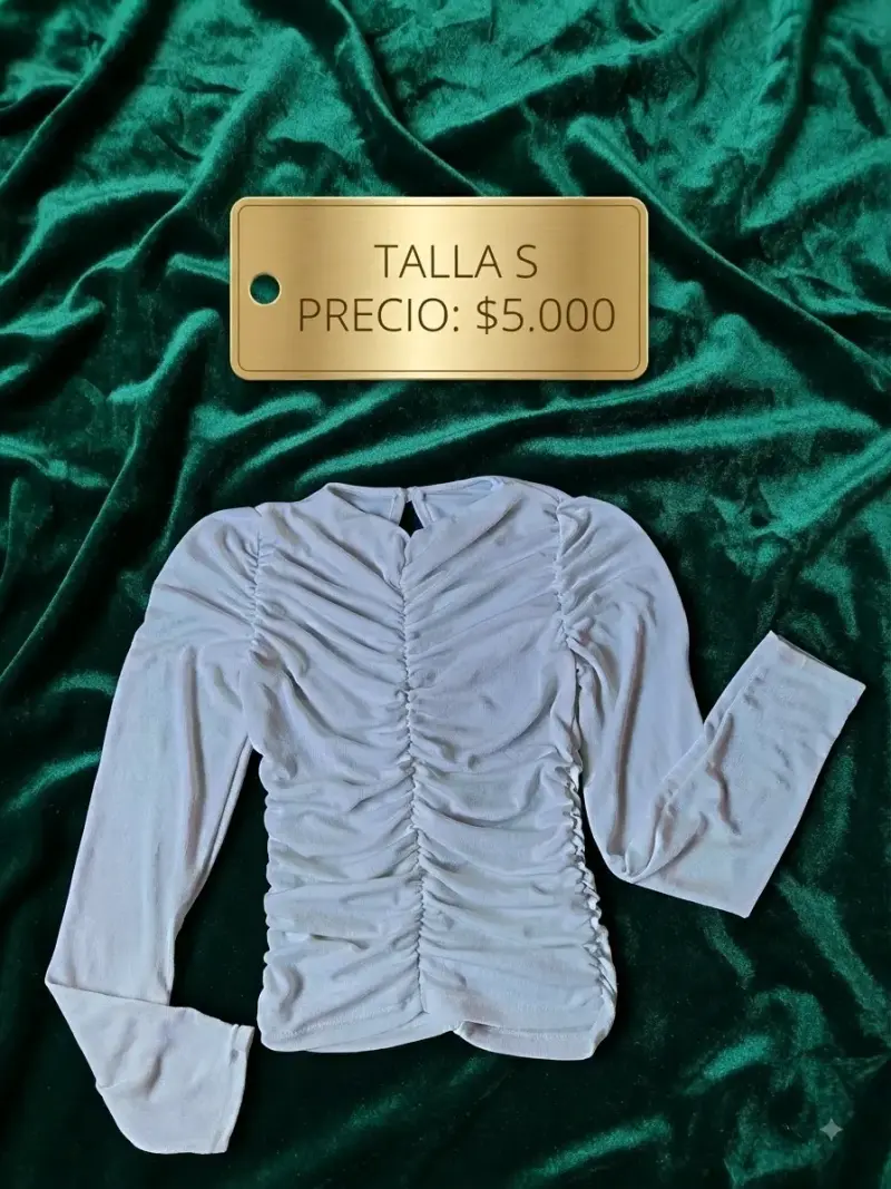Blusa blanca fruncida talla S