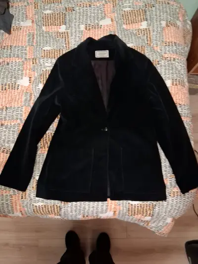 Blazer de terciopelo negro para mujer - miniatura 1