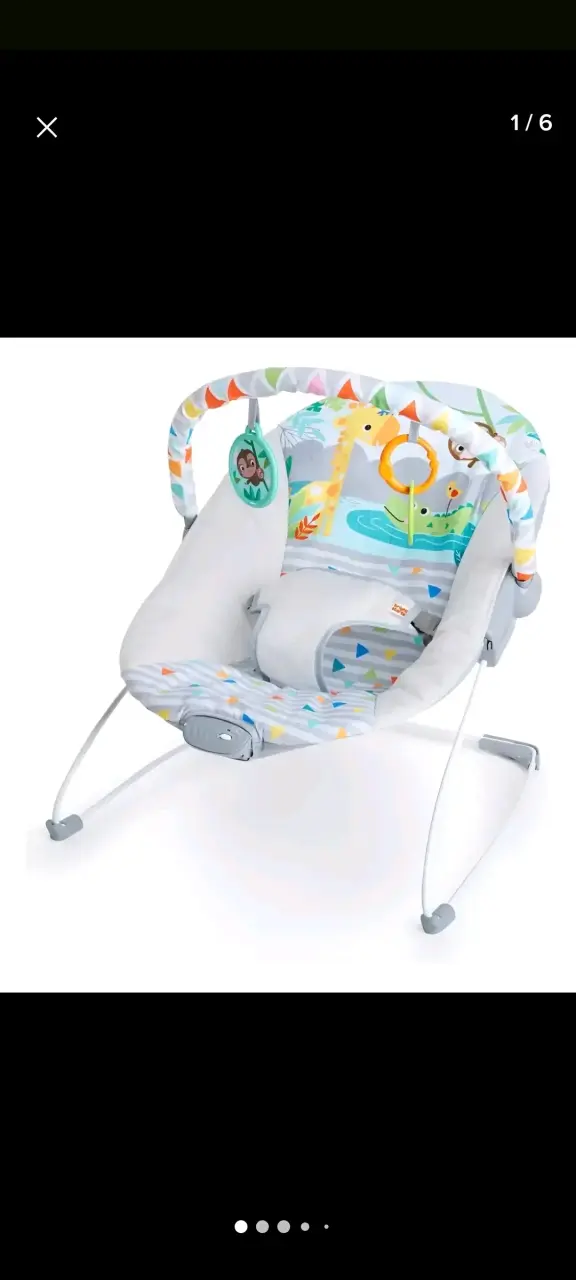 Silla Mecedora para Bebé con Juguetes Colgantes