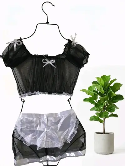 Conjunto de lencería transparente con corazones - miniatura 4