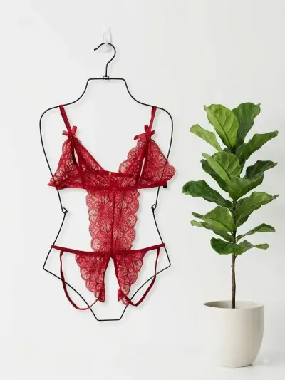 Conjunto de lencería transparente con corazones - miniatura 6