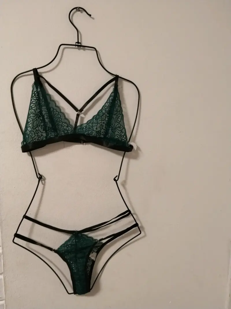 Conjunto de lencería sexy en encaje y satin - 6
