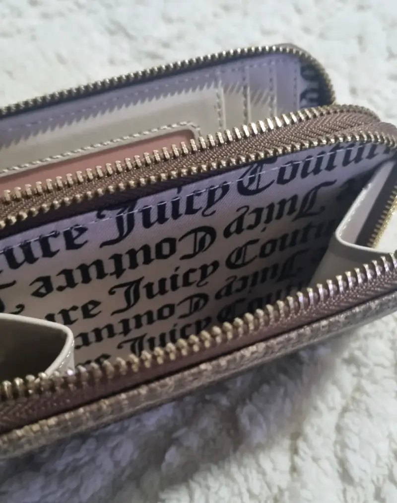 Billetera Juicy Couture con diseño monograma - 3