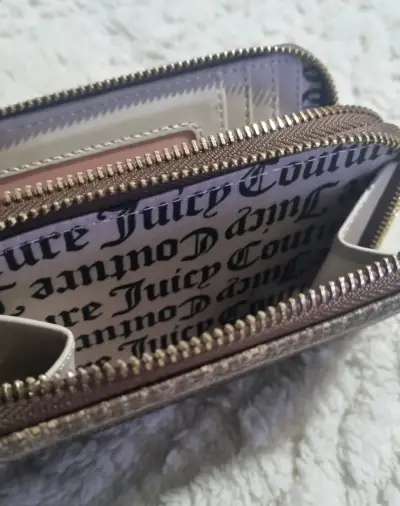 Billetera Juicy Couture con diseño monograma - miniatura 3