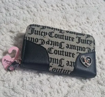 Billetera Juicy Couture con diseño elegante - miniatura 1