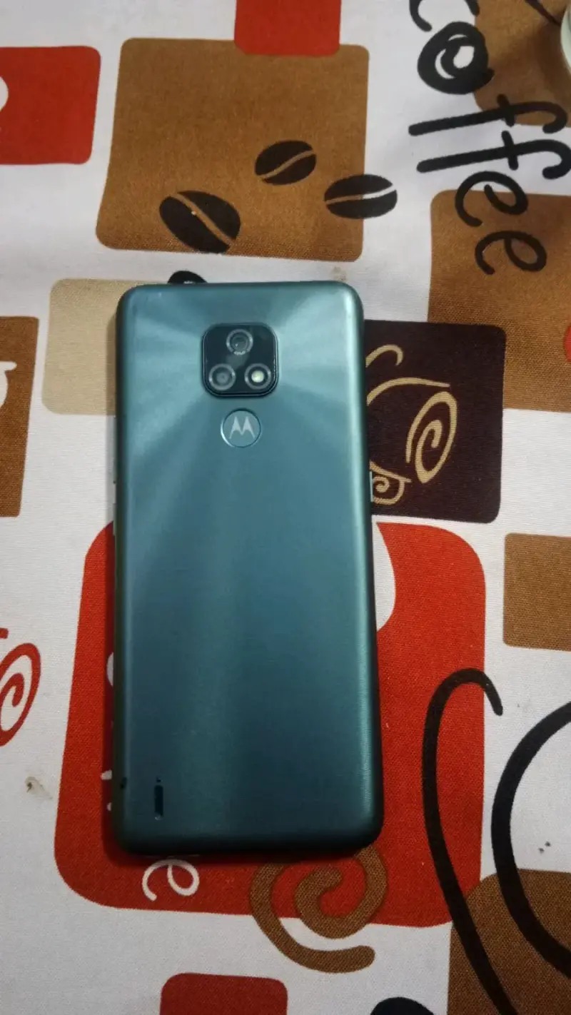 Motorola E7 - 2