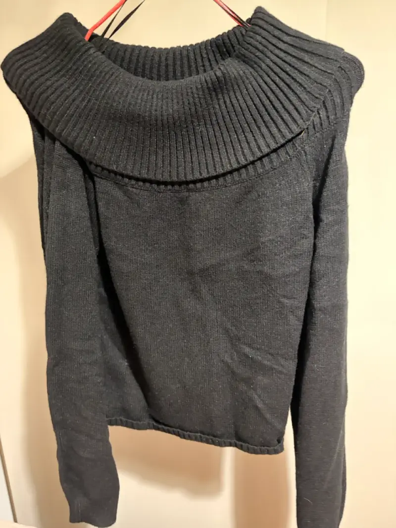 Sweater sin hombros - 1