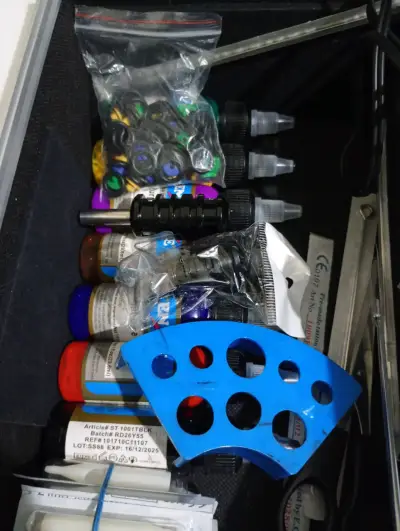 Kit de Tatuaje Completo con Máquina y Fuente de Poder - miniatura 2