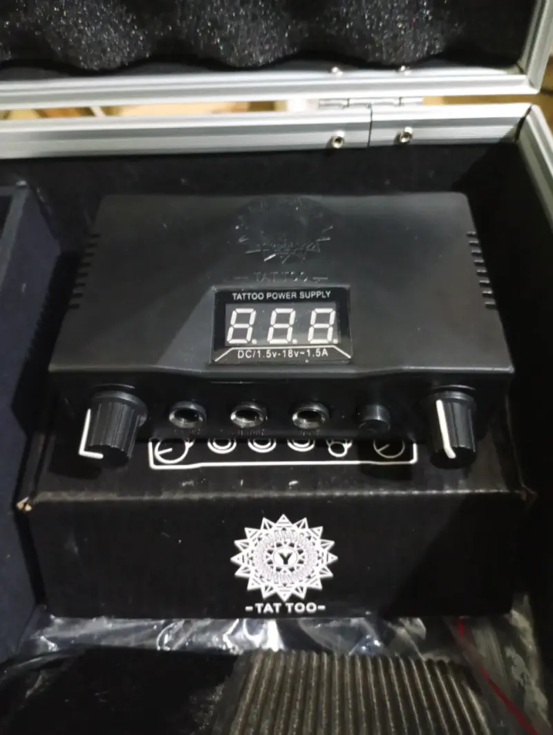Kit de Tatuaje Completo con Máquina y Fuente de Poder - 3