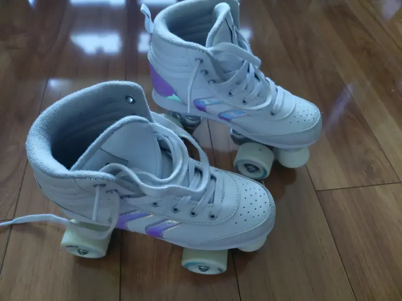 Patines de Cuatro Ruedas Blancos Oxelo - 4