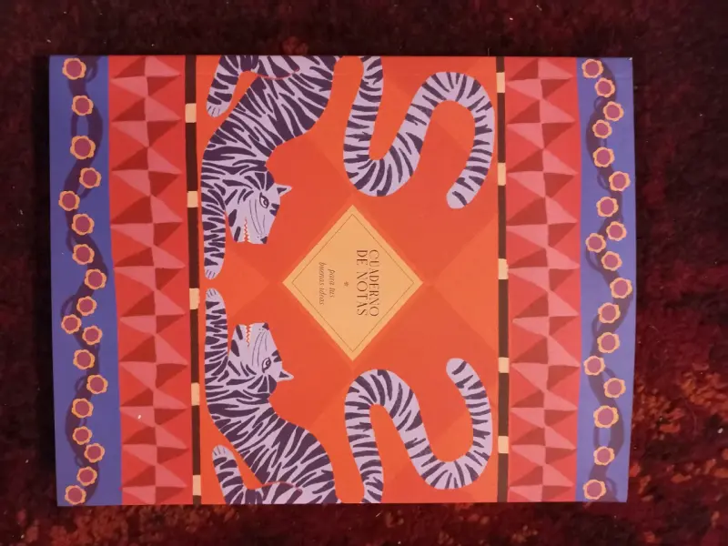 Cuaderno de Notas con Diseño de Tigres