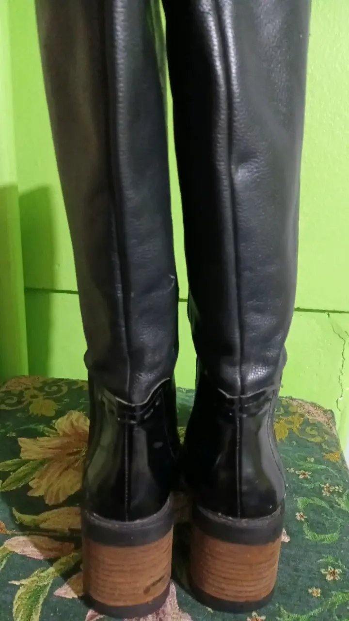 Botas negras de cuero para mujer con tacón - 3