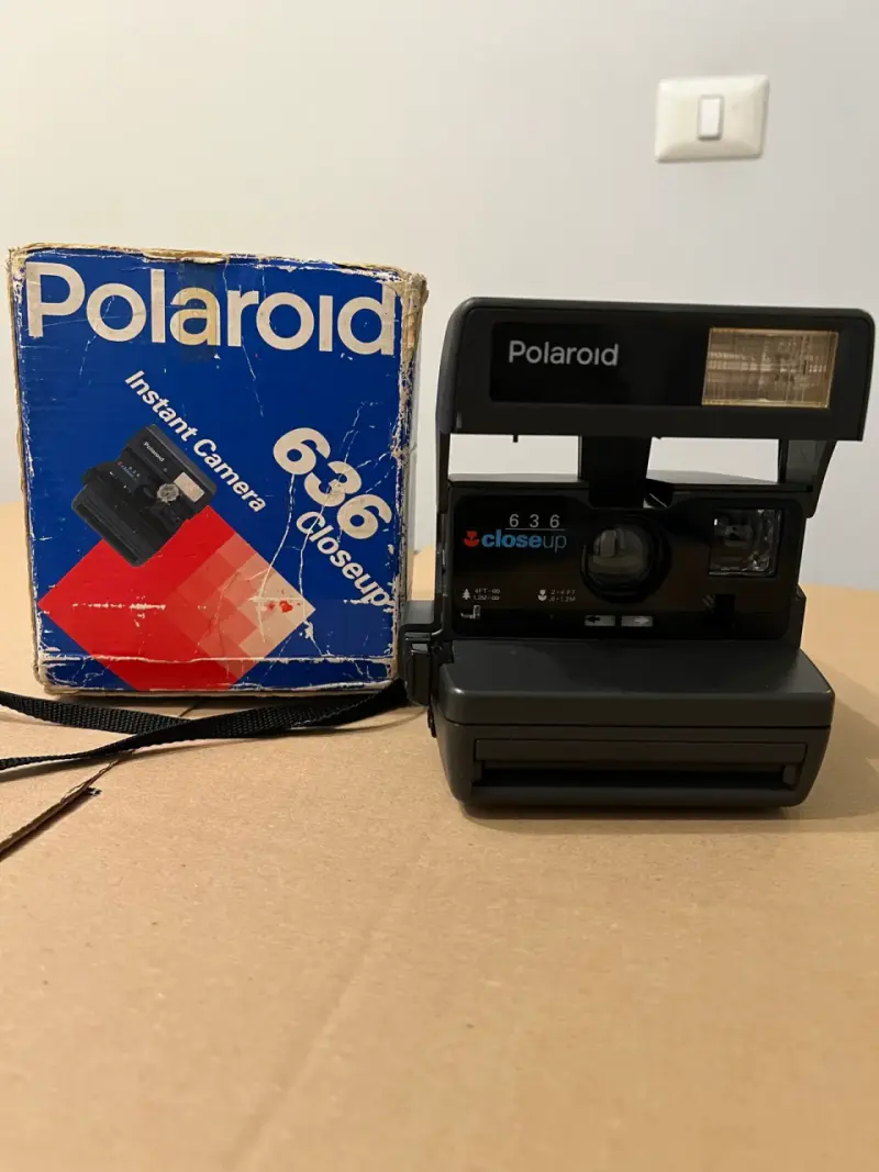 Camara Polaroid 636 - Close Up