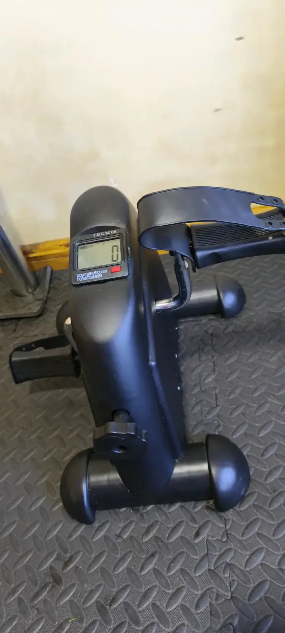 Pedalera estática con pantalla LCD - 1