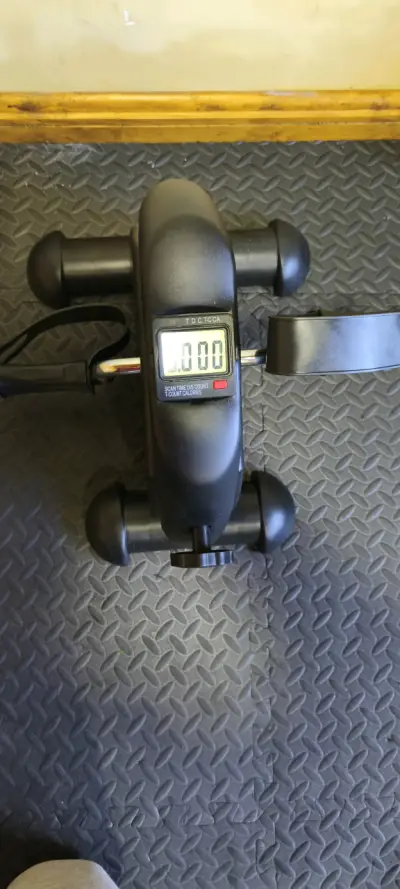 Pedalera estática con pantalla LCD - miniatura 2