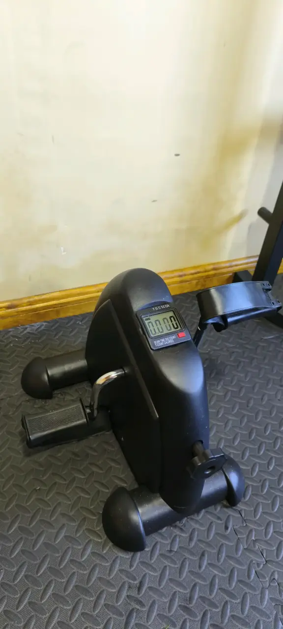 Pedalera estática con pantalla LCD - 4