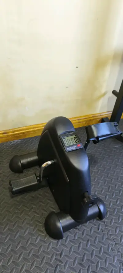 Pedalera estática con pantalla LCD - miniatura 4