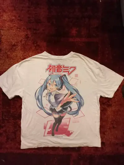 Polera anime Hatsune Miku blanca - miniatura 1