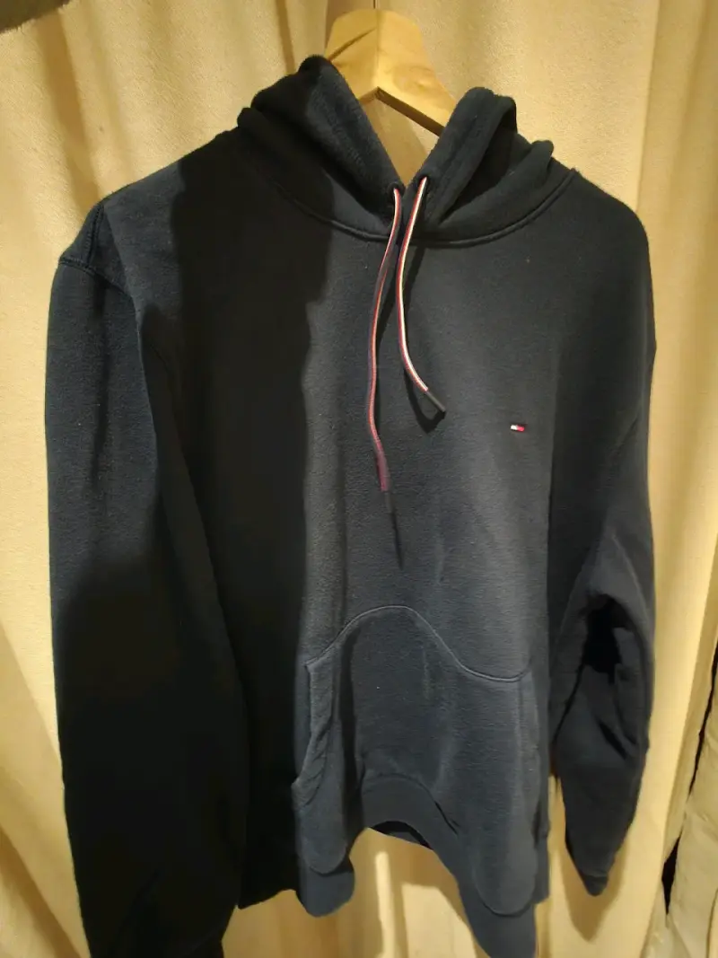 Polerón con capucha Tommy Hilfiger azul oscuro