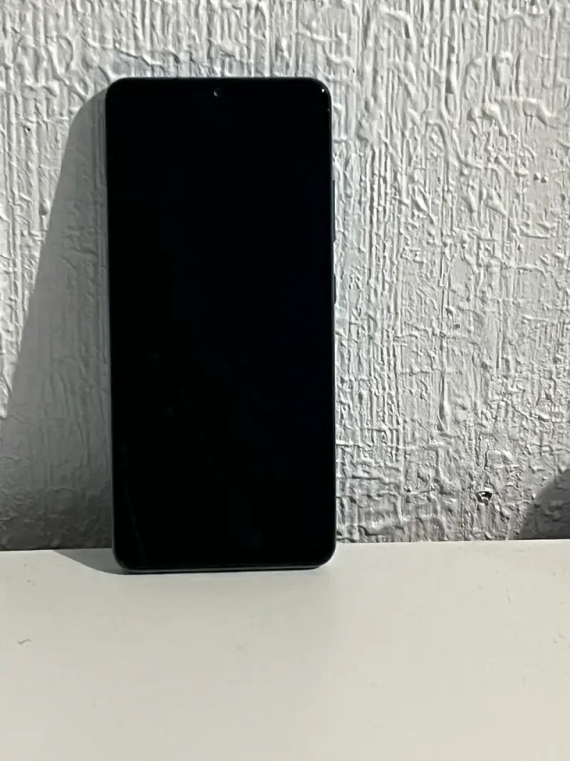 Smartphone Samsung Galaxy A32 azul en buen estado - 2
