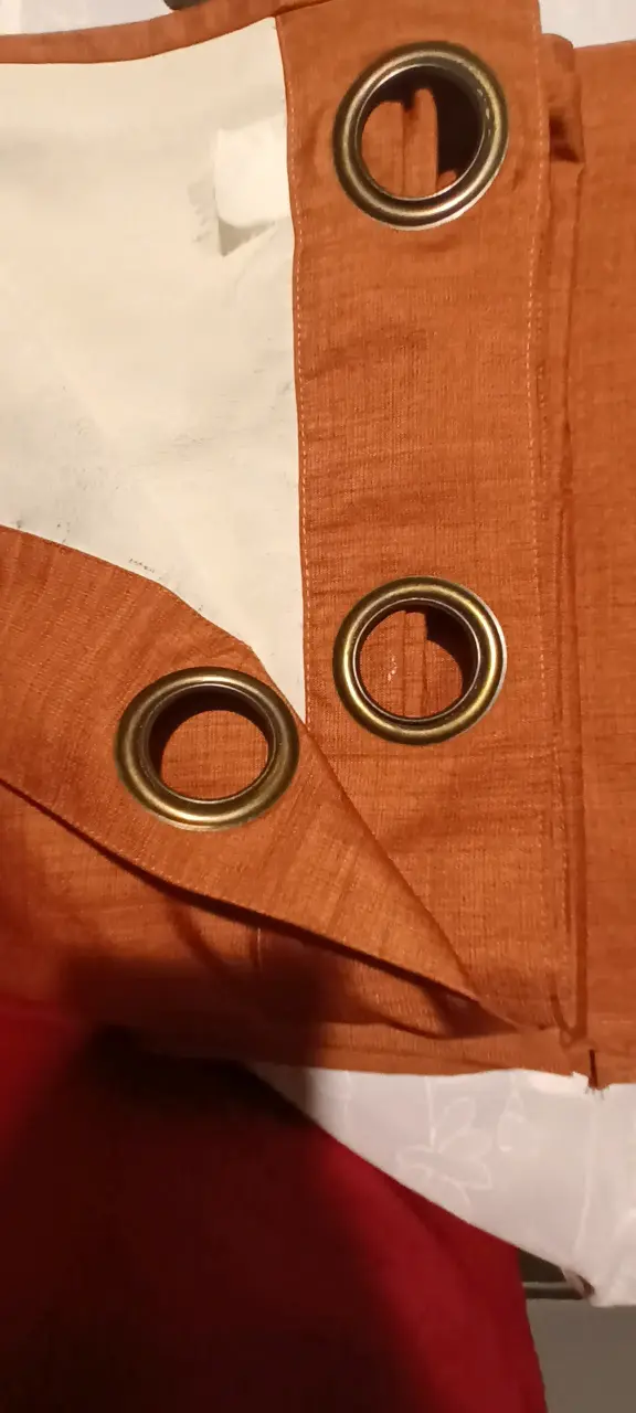 Cortinas de tela con ojales en colores naranja y morado - 2