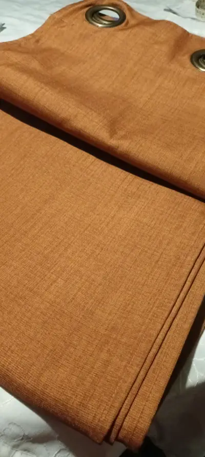 Cortinas de tela con ojales en colores naranja y morado - miniatura 5
