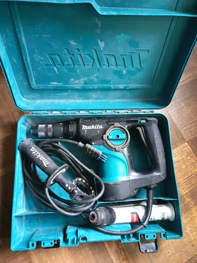 Rotomartillo Makita HR2810T con estuche - miniatura 1