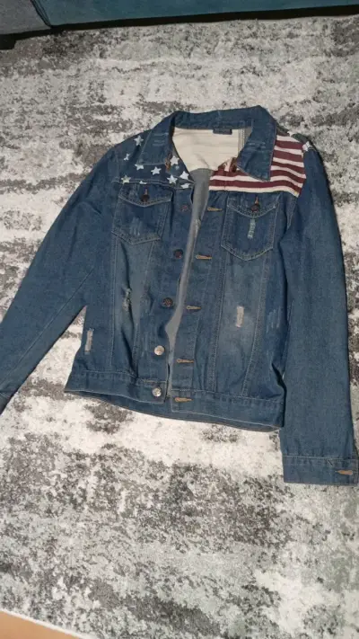 Chaqueta de mezclilla con diseño de bandera - miniatura 1