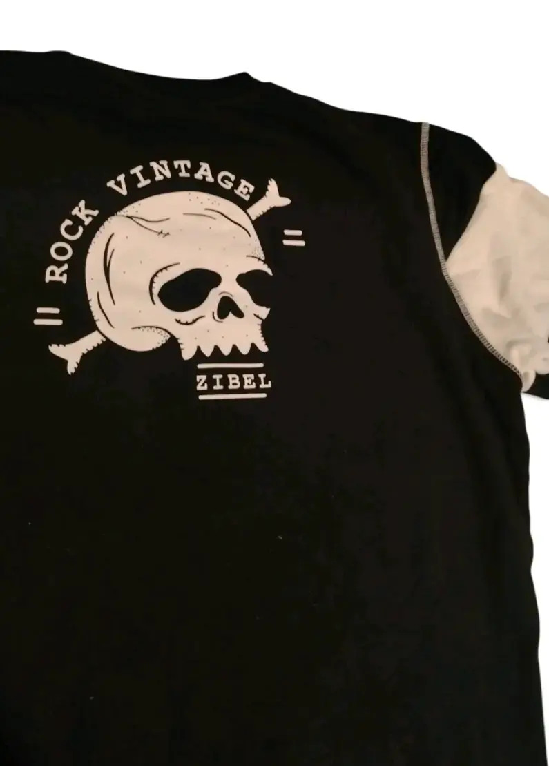 Polerón Zibel Rock Vintage Negro con Calavera - 2