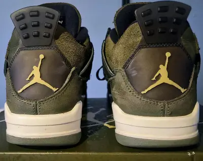 Zapatillas deportivas Air Jordan 4 verde oliva - miniatura 3