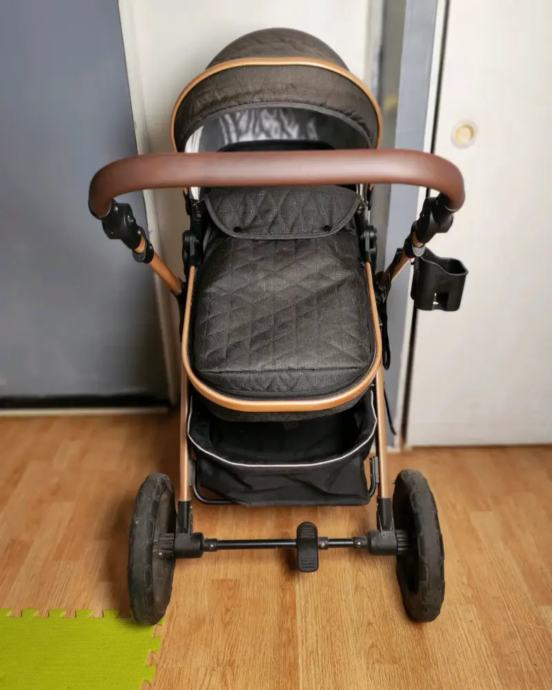 Coche de bebé plegable con manillar ajustable - 2