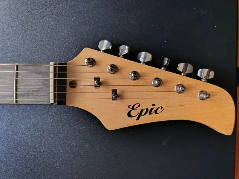 Guitarra eléctrica azul Epic estilo Stratocaster - 4