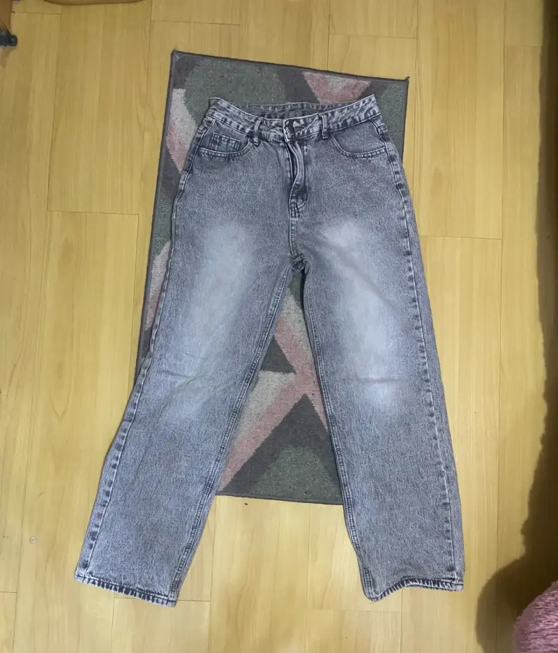 Jeans gris desgastado para mujer - 1