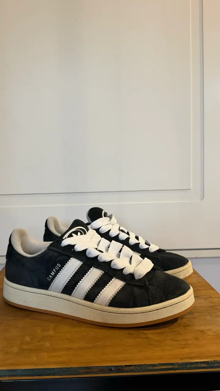 Zapatillas Adidas Campus 00s negras y blancas - 2