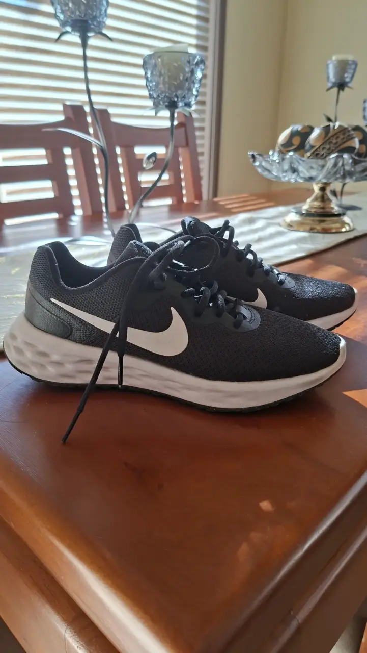Zapatillas deportivas negras Nike Revolution - 1