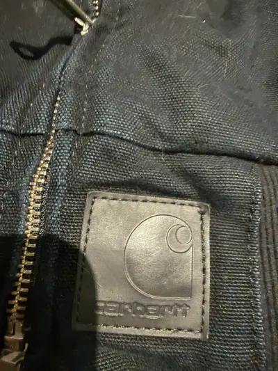 Chaqueta negra Carhartt de algodón resistente - miniatura 3