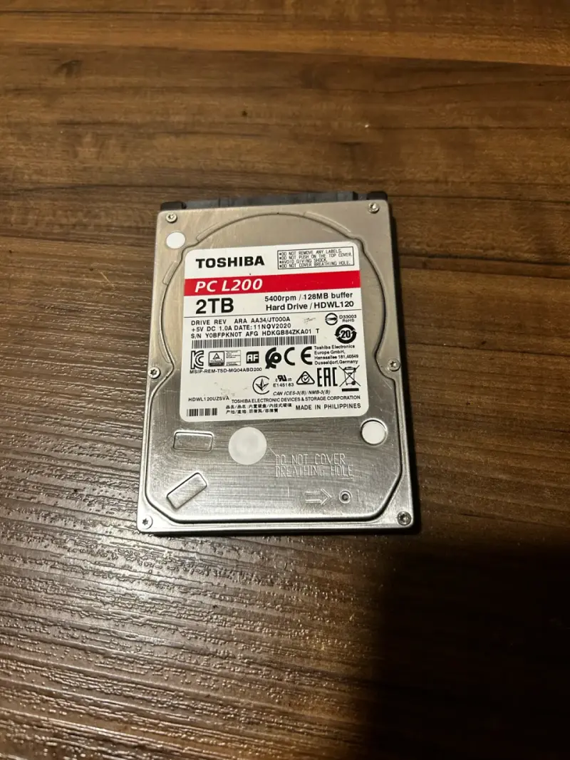 Disco Duro Toshiba 2TB PC L200 - 2