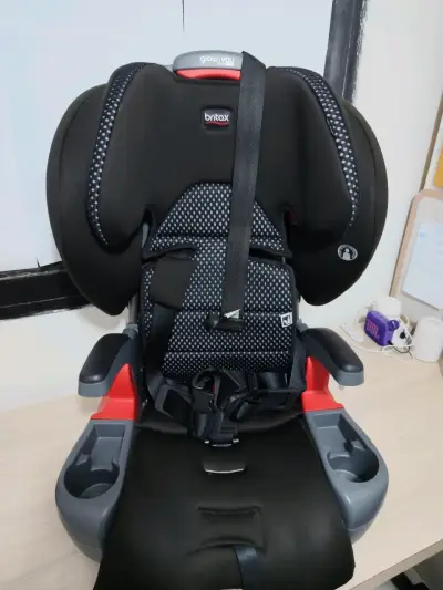 Silla de auto Britax ClickTight negra - miniatura 2