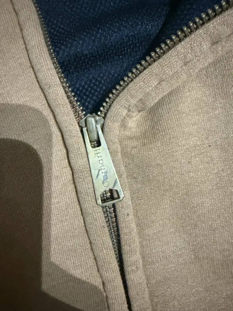 Polerón Carhartt marrón con capucha - 4