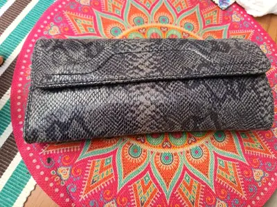 3 bolsos de mano hermosos - miniatura 2