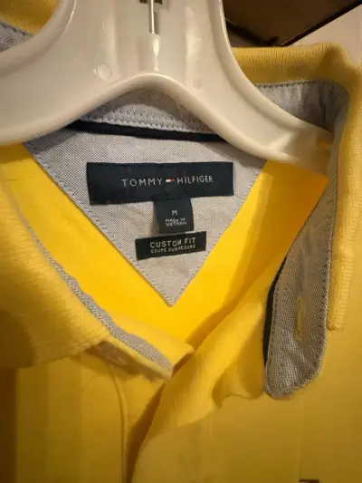 Polera Polo Amarilla Tommy Hilfiger - miniatura 3
