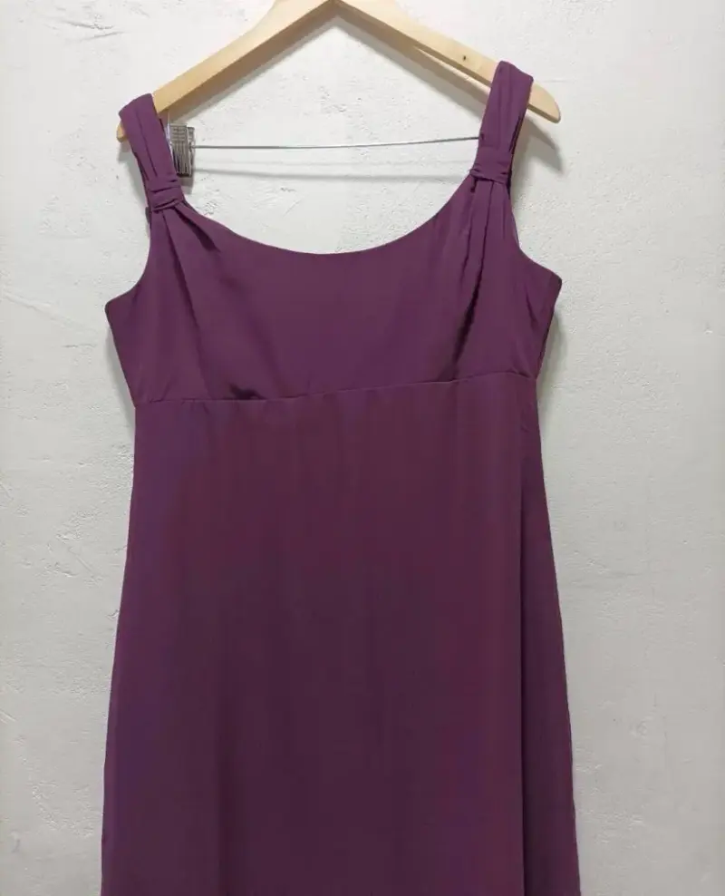 Vestido largo morado sin mangas elegante - 2