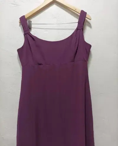 Vestido largo morado sin mangas elegante - miniatura 2