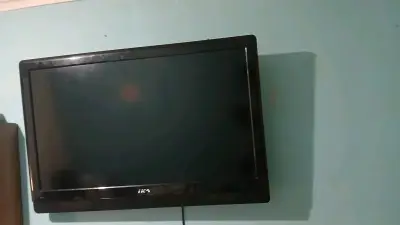 Televisor IKA pantalla plana 43 pulgadas - miniatura 1