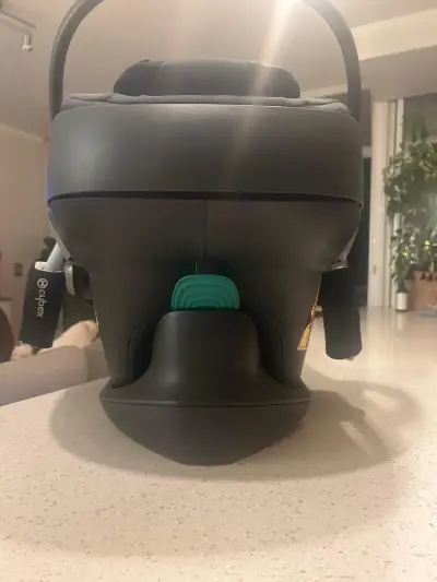 Silla de Auto para Bebé Cybex Negra - miniatura 3